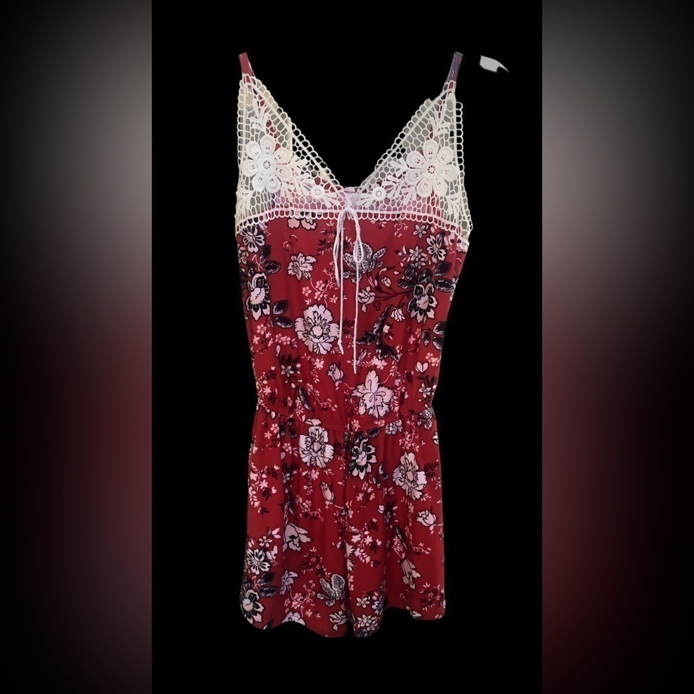 Juniors Small (3-5) NOBO Floral Red Romper - Picture 4 of 7